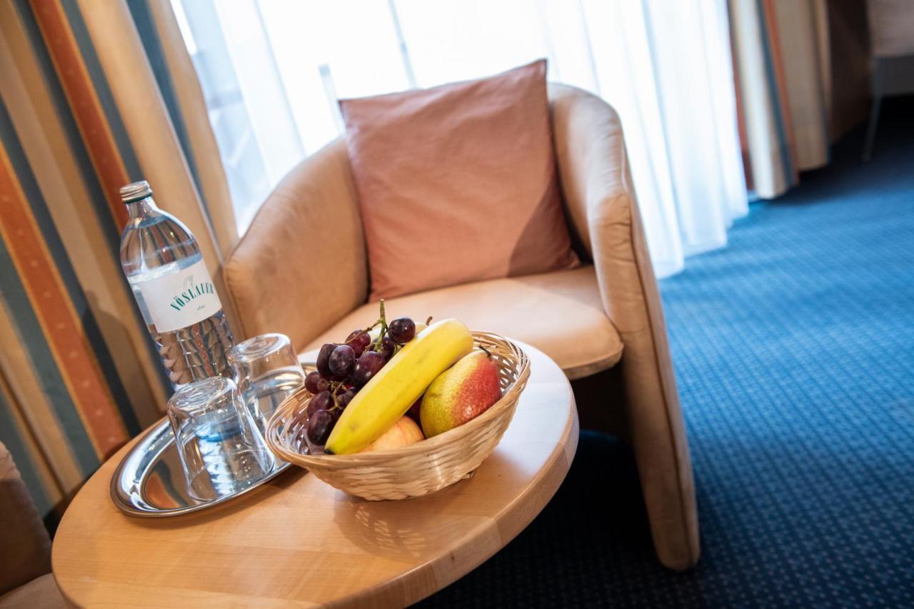 Parkhotel Zur Klause Bad Hall Exteriör bild
